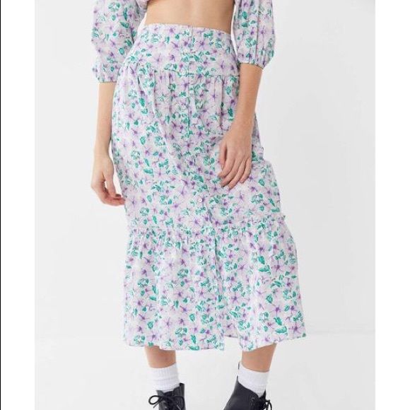 Urban Outfitters Dresses & Skirts - NWT UO Midi skirt